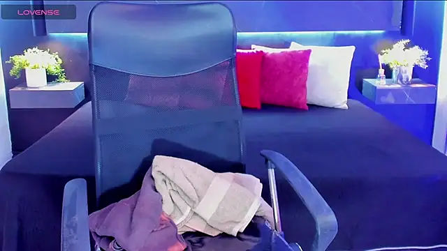 Snapshot of arcangel_harris chatting on April 2026 07:03:02 PM arcangel harris online show from April 2026 07:03:02 PM