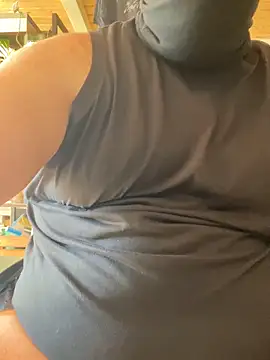 YoursxTruly online show from April 2026 12:15:01 PM