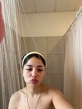 SilkyMira online show from February 2026 10:32:01 AM