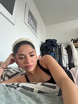 SilkyMira online show from February 2026 10:56:02 AM