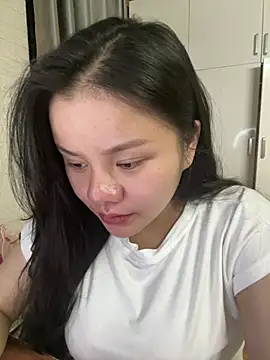 leo-kitty online show from April 2026 02:47:02 PM