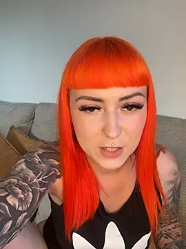 ScarletVixenLive online show from May 2026 06:15:02 PM