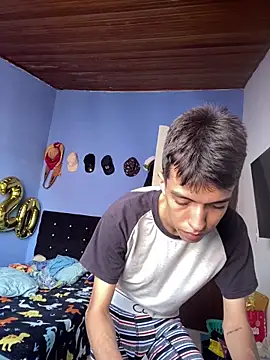 Juan Gomezz26 online show from December 2025 06:49:02 PM