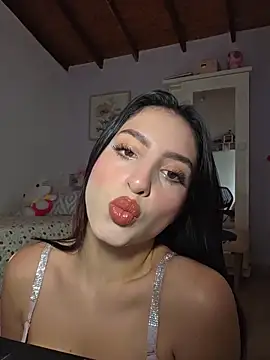 Snapshot of Esmeralda_Rossi chatting on February 2026 04:17:01 PM Esmeralda Rossi online show from February 2026 04:17:01 PM