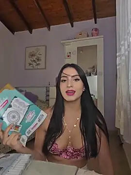 Snapshot of Esmeralda_Rossi chatting on February 2026 09:40:02 PM Esmeralda Rossi online show from February 2026 09:40:02 PM