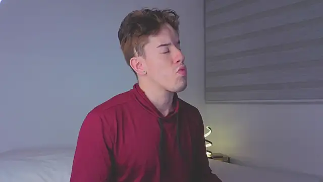 maxxcooper1 online show from December 2025 05:47:02 AM