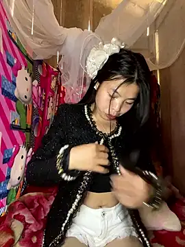 Snapshot of lux-su chatting on January 2026 05:34:02 AM lux-su online show from January 2026 05:34:02 AM