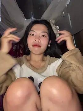 Snapshot of lux-su chatting on February 2026 09:28:02 AM lux-su online show from February 2026 09:28:02 AM