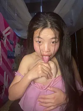 Snapshot of lux-su chatting on February 2026 11:00:02 AM lux-su online show from February 2026 11:00:02 AM