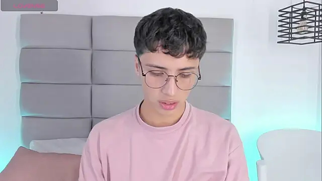 JoshClaarktt online show from March 2026 04:13:02 AM