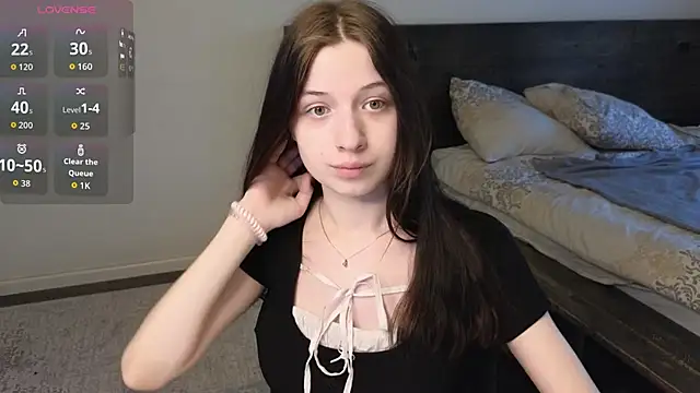 AlicePowells online show from March 2026 11:10:02 AM