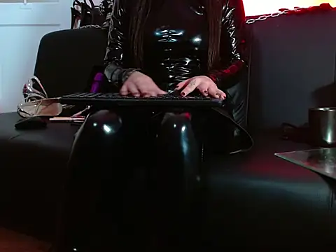 Snapshot of cleodoranoir chatting on February 2026 02:05:02 PM cleodoranoir online show from February 2026 02:05:02 PM