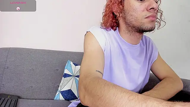 TAYSON SCOTT online show from February 2026 01:09:01 AM