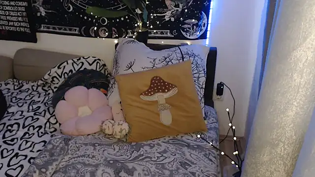 AlienforTwenty online show from March 2026 11:54:01 AM