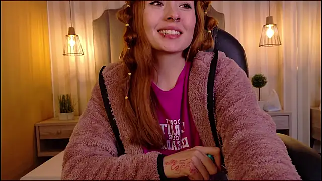 Snapshot of danielamilles chatting on February 2026 03:22:01 AM danielamilles online show from February 2026 03:22:01 AM