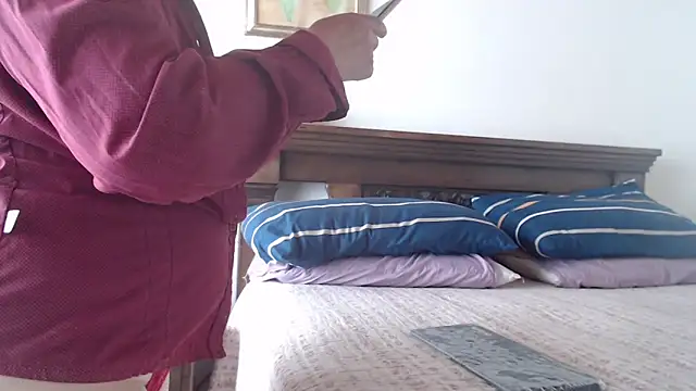 evelynsmithco online show from March 2026 03:02:01 PM