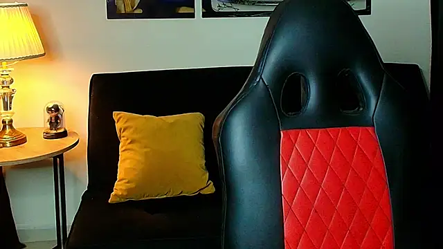 Dustyn Michelle1 online show from April 2026 11:59:01 AM