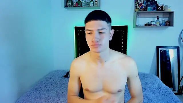 Nico Nocturne online show from December 2025 07:30:02 PM