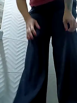 LunaaMorelli2 online show from December 2025 08:05:02 PM