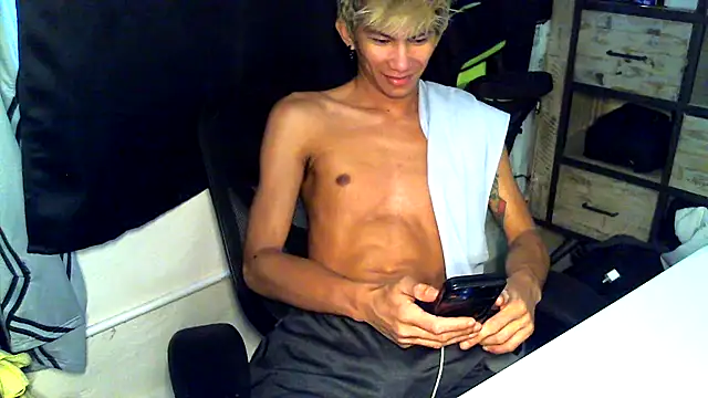 jhaycobXgarcia online show from April 2026 12:31:01 AM