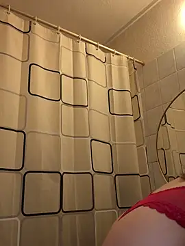 Snapshot of vinique99 chatting on December 2025 03:33:02 AM vinique99 online show from December 2025 03:33:02 AM