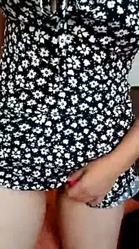 ScarlarletBlossomX online show from July 2026 05:27:01 PM
