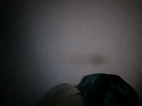 Snapshot of Mikki9233 chatting on December 2025 11:09:01 PM Mikki9233 online show from December 2025 11:09:01 PM