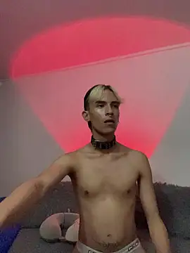 Snapshot of Dracco_Velour_ chatting on February 2026 05:03:02 AM Dracco Velour online show from February 2026 05:03:02 AM