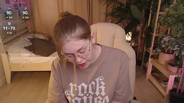 Snapshot of Alison_Doody chatting on February 2026 07:48:01 AM Alison Doody online show from February 2026 07:48:01 AM