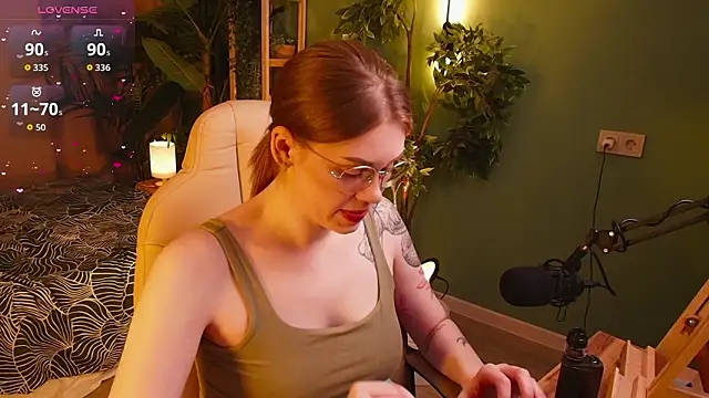 Snapshot of Alison_Doody chatting on March 2026 07:47:02 AM Alison Doody online show from March 2026 07:47:02 AM