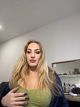 Snapshot of Mileriya chatting on February 2026 03:09:01 PM Mileriya online show from February 2026 03:09:01 PM