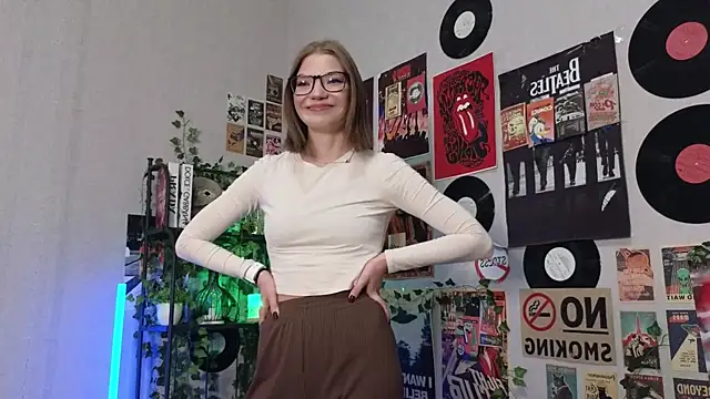 JeaneneWoltz online show from December 2025 09:16:02 AM