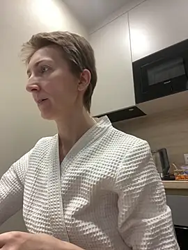 Snapshot of Sensual_Flower chatting on February 2026 08:51:01 AM Sensual Flower online show from February 2026 08:51:01 AM