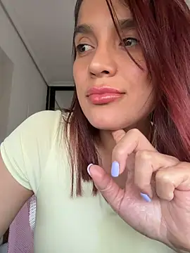 lara beker online show from April 2026 05:43:01 PM