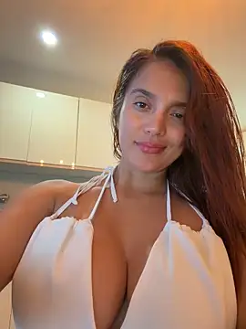 Snapshot of lara_beker chatting on June 2026 07:14:02 PM lara beker online show from June 2026 07:14:02 PM