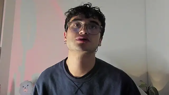 charlie dicker online show from May 2026 12:38:01 AM