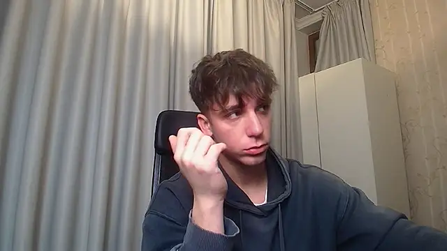 Snapshot of KellenWest chatting on February 2026 05:17:01 AM KellenWest online show from February 2026 05:17:01 AM