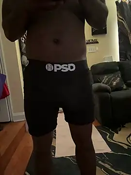 daddydarkskindikk online show from June 2026 01:14:01 PM