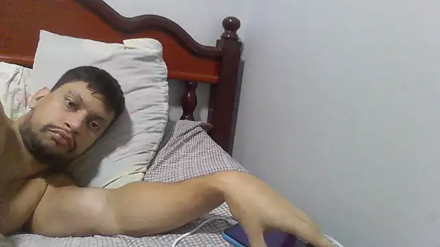 moreno dotado22 online show from June 2026 11:18:01 PM