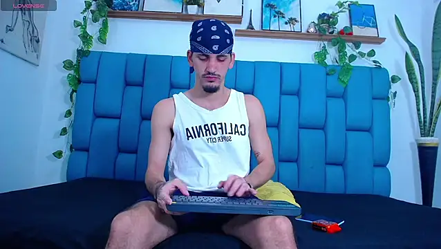 boy Dirty X online show from December 2025 06:47:02 PM