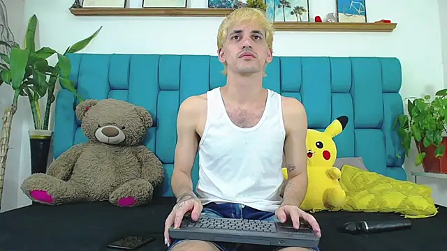 Snapshot of boy_Dirty_X chatting on June 2026 05:21:01 AM boy Dirty X online show from June 2026 05:21:01 AM