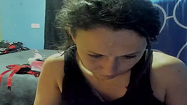 Snapshot of riquimona chatting on February 2026 06:29:02 PM riquimona online show from February 2026 06:29:02 PM