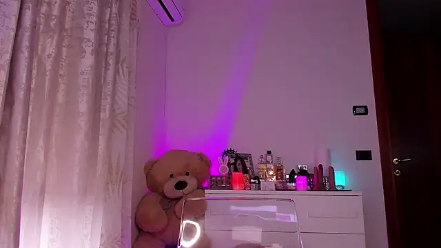 Snapshot of DakotaDaimon chatting on January 2026 08:41:01 AM DakotaDaimon online show from January 2026 08:41:01 AM