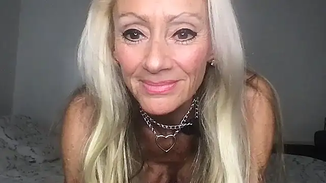 siennadiamond online show from May 2026 11:38:02 AM