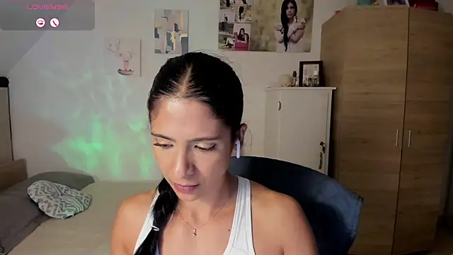 VEROSlen- online show from April 2026 02:12:02 AM