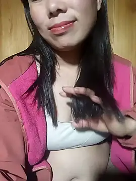 Snapshot of Chloe-ee chatting on January 2026 01:10:02 AM Chloe-ee online show from January 2026 01:10:02 AM