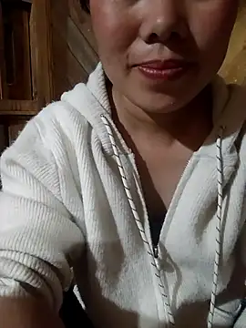 Snapshot of Chloe-ee chatting on February 2026 01:56:01 PM Chloe-ee online show from February 2026 01:56:01 PM