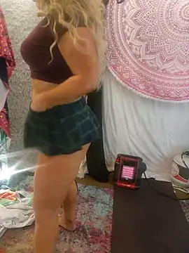 infinirose online show from April 2026 10:52:01 AM