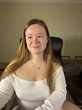 CaramelleSugarr online show from April 2026 08:20:02 PM