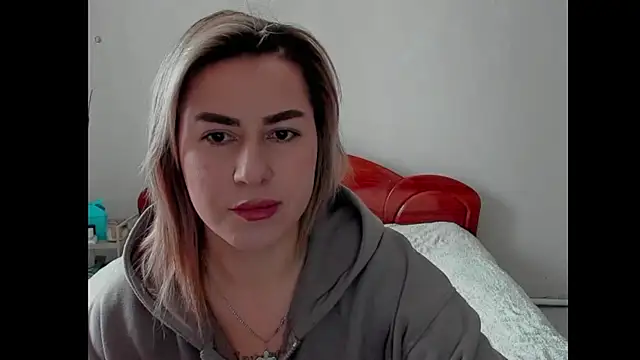 Snapshot of Roxi_Joy chatting on January 2026 11:01:02 AM Roxi Joy online show from January 2026 11:01:02 AM